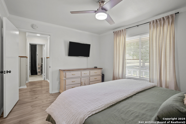 Listing photo id 21 for 220 Glenvalley