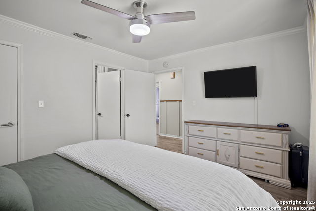 Listing photo id 22 for 220 Glenvalley