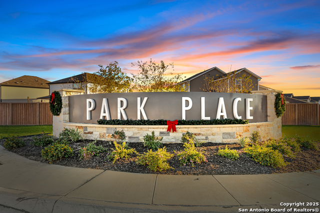 Listing photo id 1 for 4267 Winston Way
