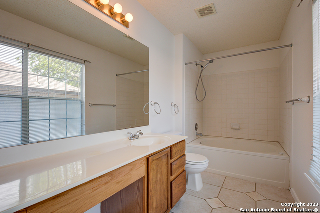 Image 26 of 41 For 10138 Sandbrook Hill