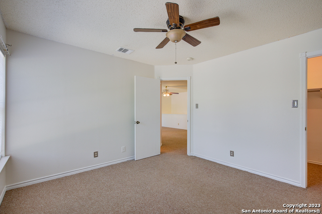 Image 28 of 41 For 10138 Sandbrook Hill