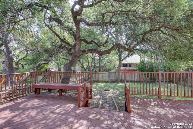 Image 32 of 41 For 10138 Sandbrook Hill