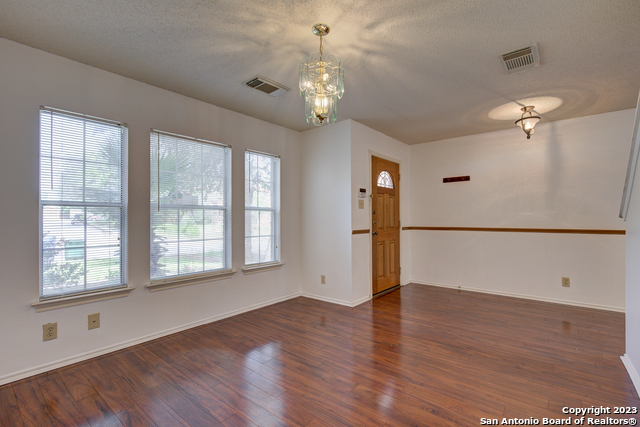 Image 7 of 41 For 10138 Sandbrook Hill