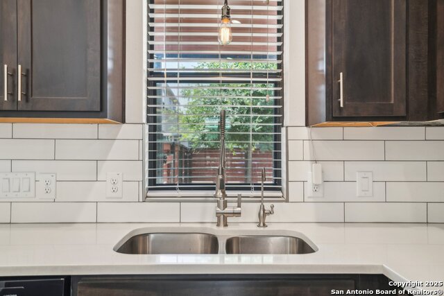 Image 10 of 40 For 1130 N Olive St