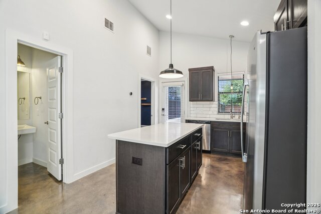 Image 13 of 40 For 1130 N Olive St