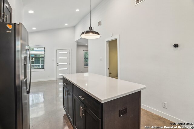 Image 9 of 40 For 1130 N Olive St