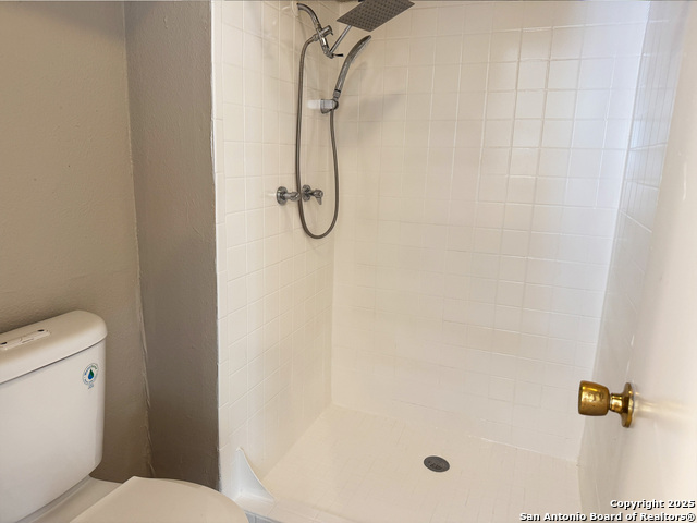 Listing photo id 11 for 12226 Valley Forge