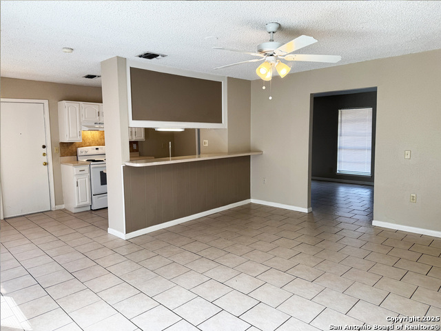 Listing photo id 1 for 12226 Valley Forge