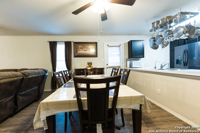 Image 10 of 36 For 9815 Marbach Garden