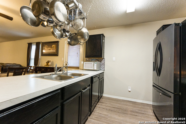 Image 12 of 36 For 9815 Marbach Garden