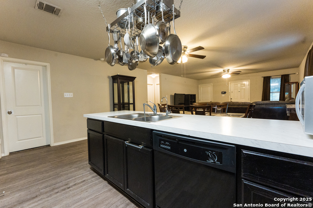 Image 13 of 36 For 9815 Marbach Garden