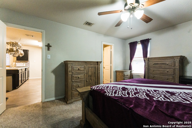 Image 20 of 36 For 9815 Marbach Garden