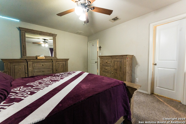 Image 21 of 36 For 9815 Marbach Garden