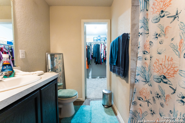 Image 24 of 36 For 9815 Marbach Garden