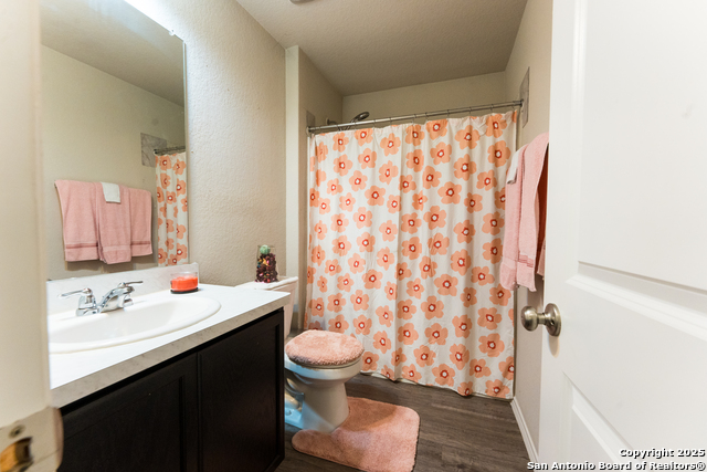 Image 30 of 36 For 9815 Marbach Garden