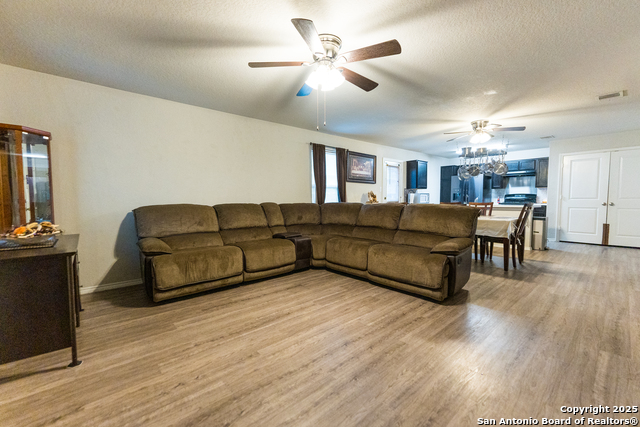 Image 6 of 36 For 9815 Marbach Garden