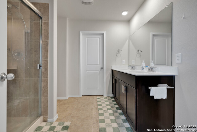 Image 17 of 24 For 7327 Tradinghouse