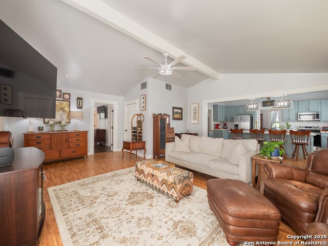 Listing photo id 15 for 2275 Huber Rd