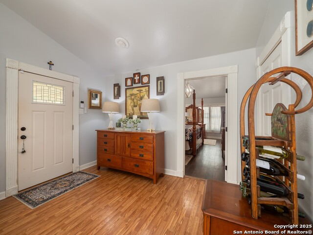 Listing photo id 16 for 2275 Huber Rd