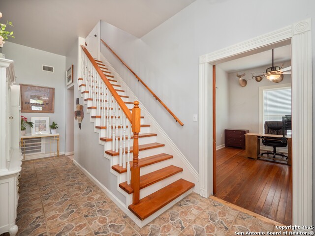 Listing photo id 25 for 2275 Huber Rd
