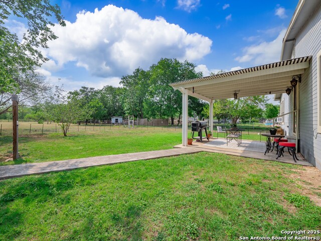 Listing photo id 35 for 2275 Huber Rd