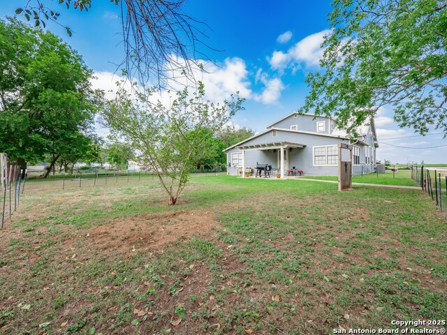 Listing photo id 38 for 2275 Huber Rd