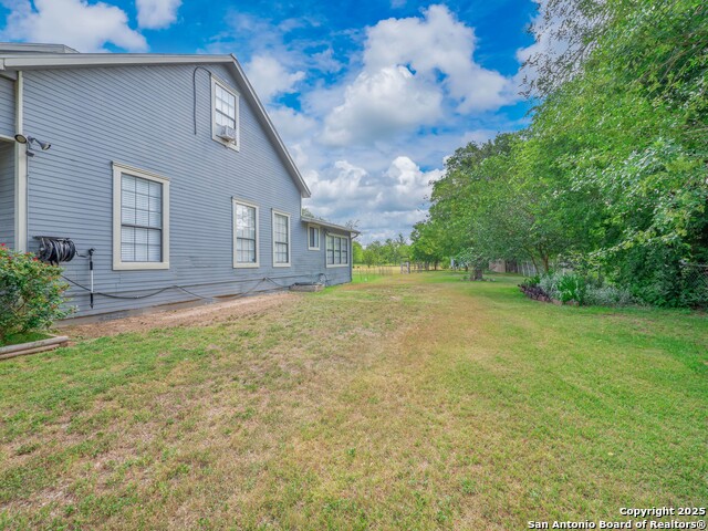 Listing photo id 46 for 2275 Huber Rd