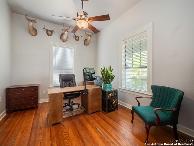 Listing photo id 4 for 2275 Huber Rd