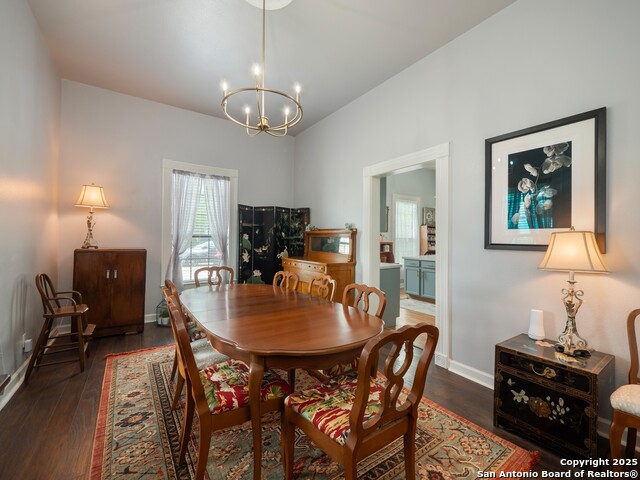 Listing photo id 6 for 2275 Huber Rd