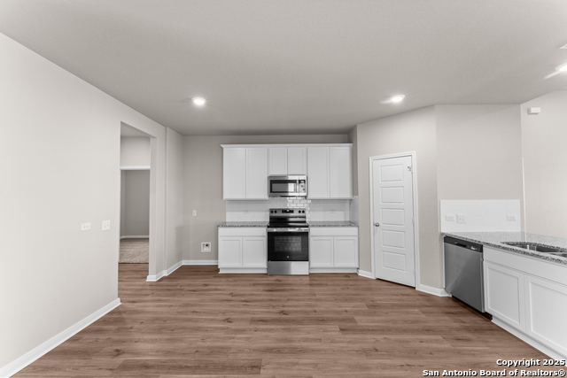 Image 11 of 34 For 4246 Winston Way