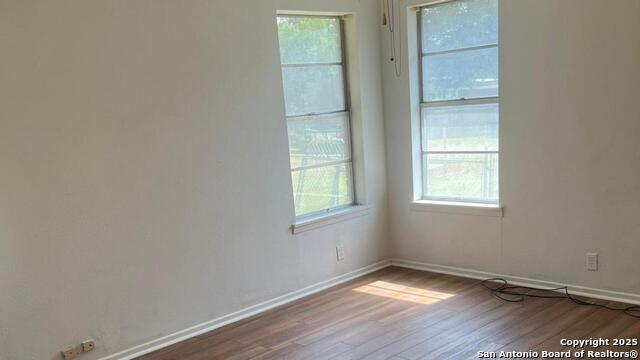Image 5 of 12 For 915 Muecke Dr