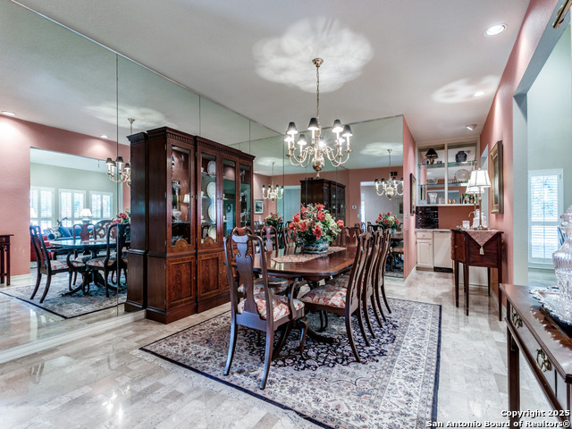 Listing photo id 8 for 11607 Elm Ridge