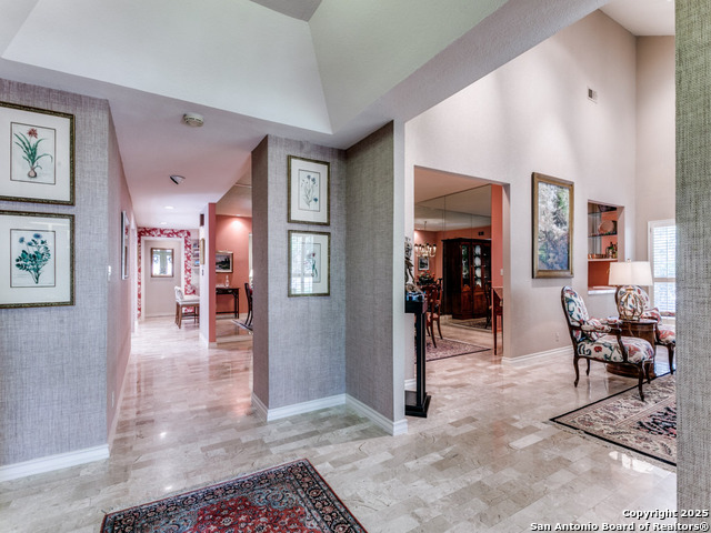 Listing photo id 10 for 11607 Elm Ridge
