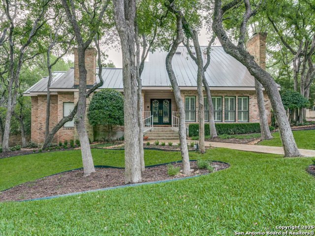 Listing photo id 0 for 11607 Elm Ridge