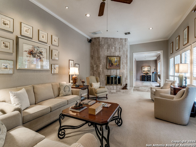 Listing photo id 22 for 11607 Elm Ridge