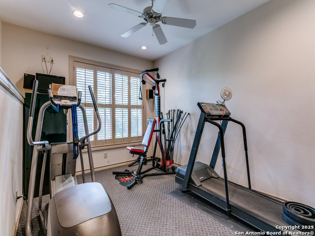 Listing photo id 26 for 11607 Elm Ridge