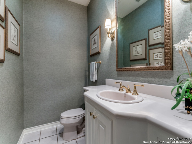 Listing photo id 27 for 11607 Elm Ridge