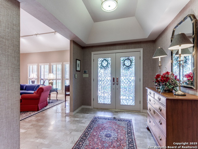 Listing photo id 2 for 11607 Elm Ridge