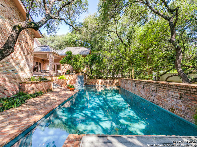 Listing photo id 39 for 11607 Elm Ridge