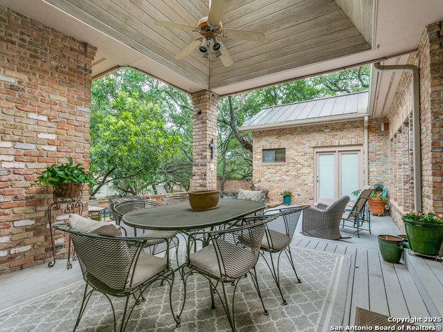 Listing photo id 43 for 11607 Elm Ridge