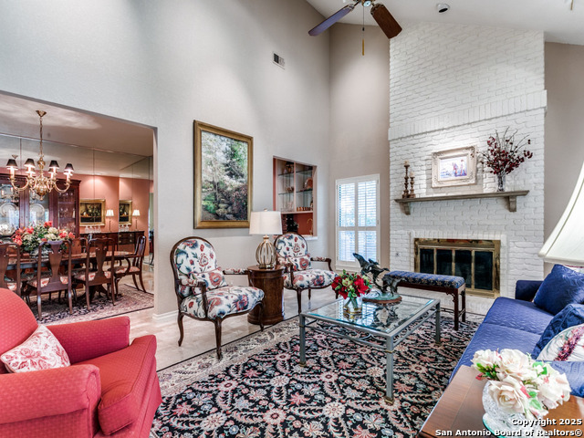 Listing photo id 6 for 11607 Elm Ridge