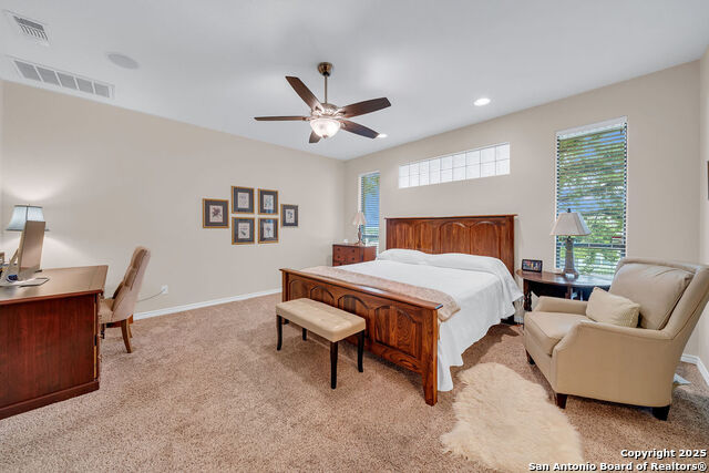 Listing photo id 18 for 1804 Athens Ave