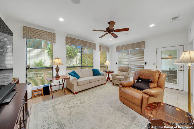 Listing photo id 22 for 1804 Athens Ave