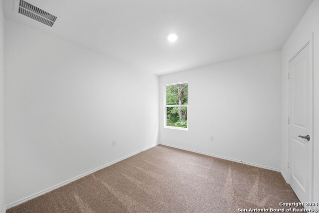 Image 19 of 25 For 13522 Verplank Bend