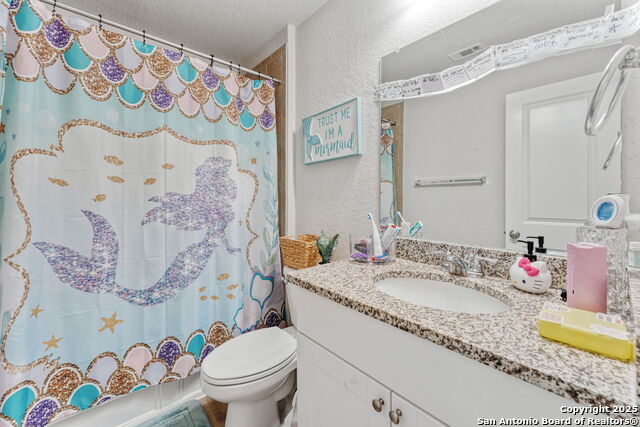 Listing photo id 21 for 2946 Daisy Meadow