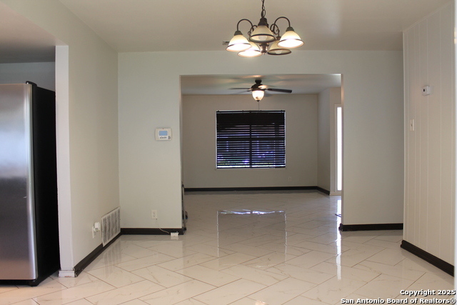 Image 3 of 14 For 5142 Village Ct