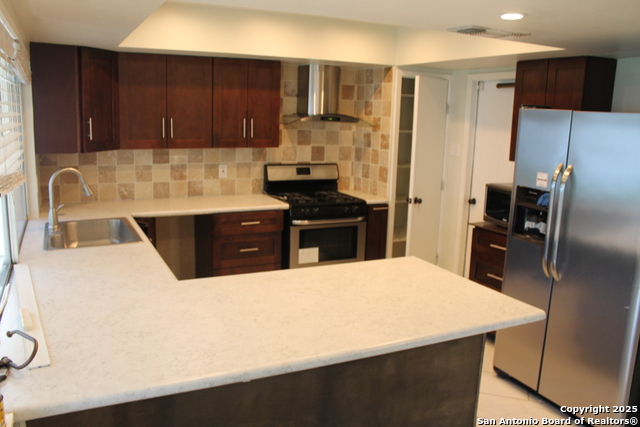 Image 5 of 14 For 5142 Village Ct