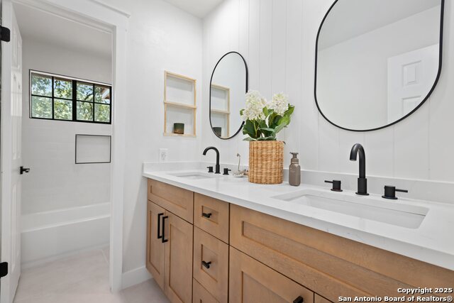 Image 37 of 54 For 959 Lightstone Dr