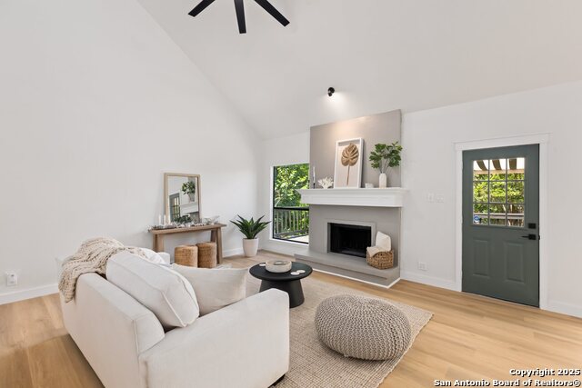 Image 6 of 54 For 959 Lightstone Dr