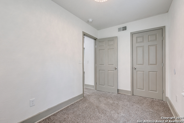 Listing photo id 6 for 2822 Spokane